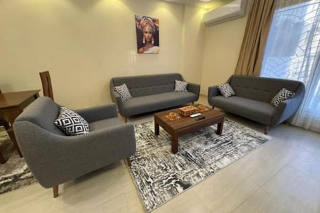CK 803 . Spacious 2BR Apt. 2 Baths