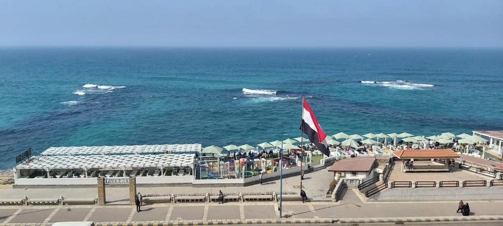 Cleopatra Hotel Alexandria - Egyptian Families Only