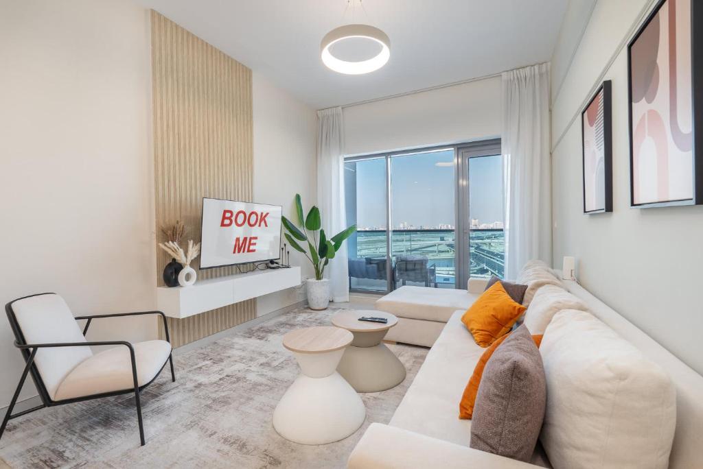 Comfy 2-Bedroom Apartment Perfect for 2 in Business Bay