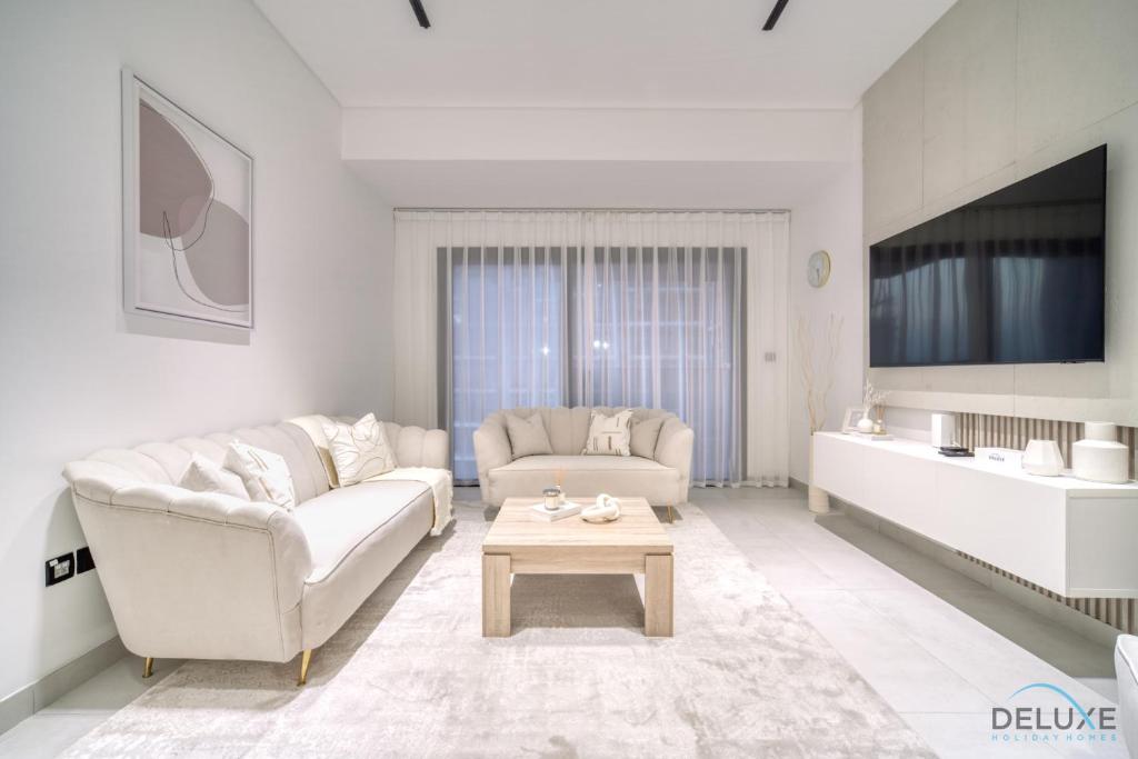 Comfy 3BR at Marwa Heights JVC by Deluxe Holiday Homes