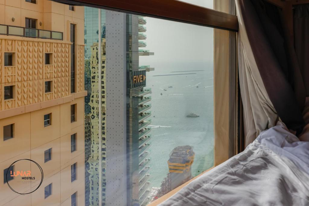 Lunar Cozy Hostel - JBR