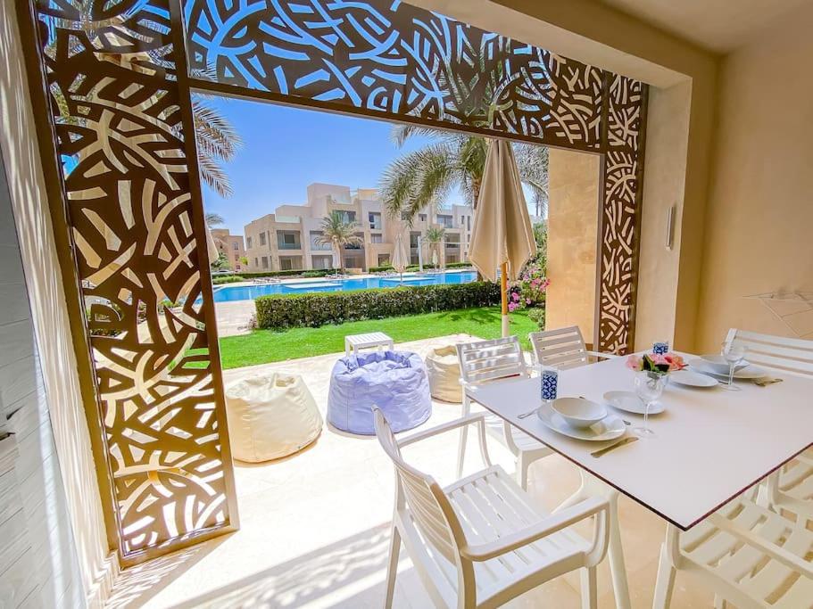 Cozy 1 Bedroom Ground Floor Apartment with Pool
