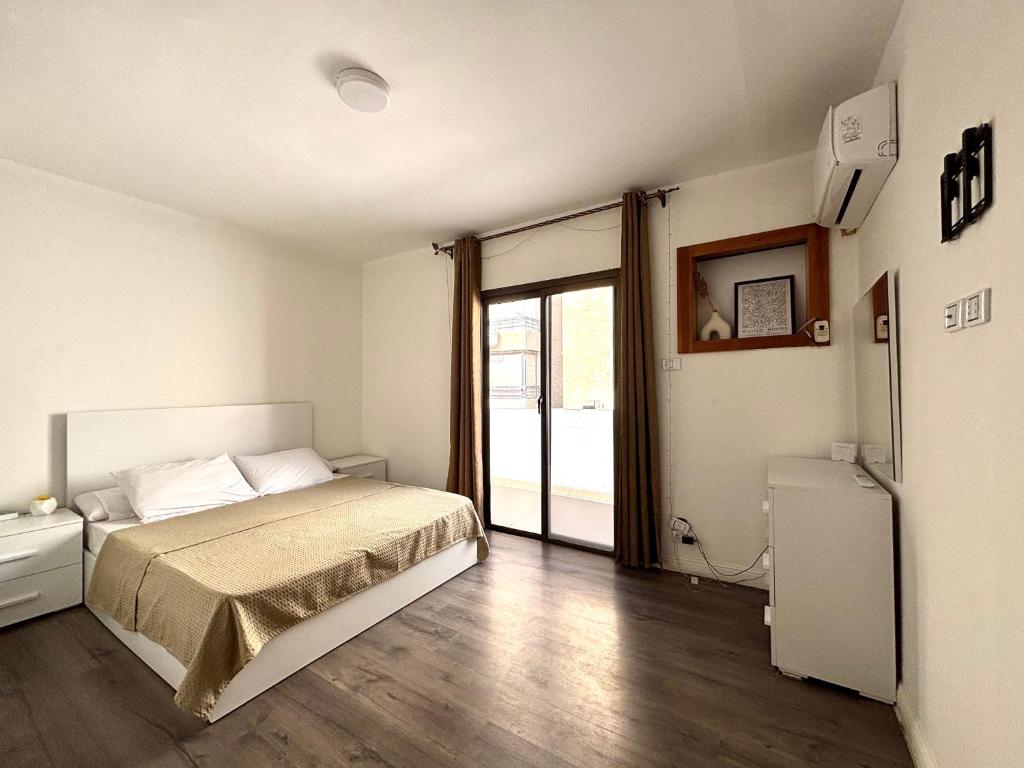 Cozy 2BR city centered apartment