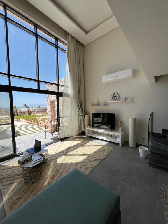 Cozy 2BR Seaview loft in Mesca Somabay