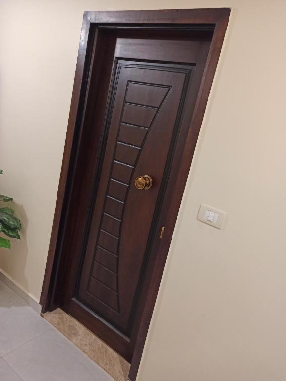 Cozy Apartment by the sea between Hilton and four seasons, no view