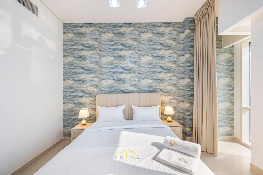 Cozy Studio Near Dubai Central Mall