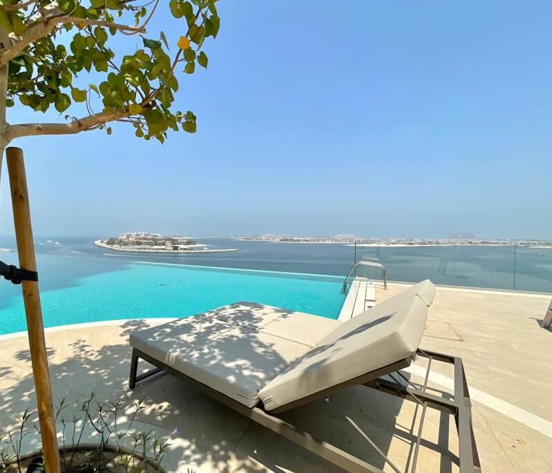 Dar Vacation-Luxurious 1BR Apartment in Beach Isle, Emaar Beach Front