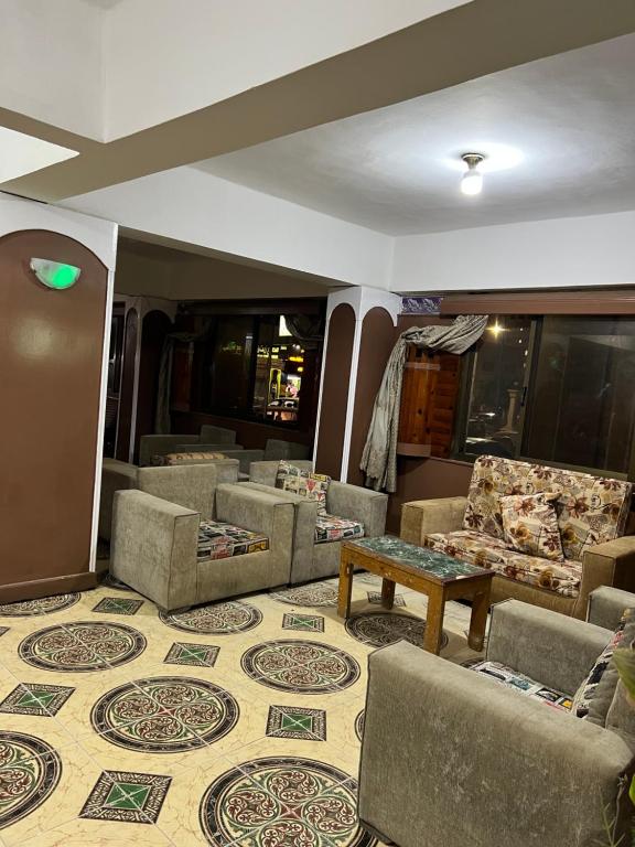 Dareen Hotel