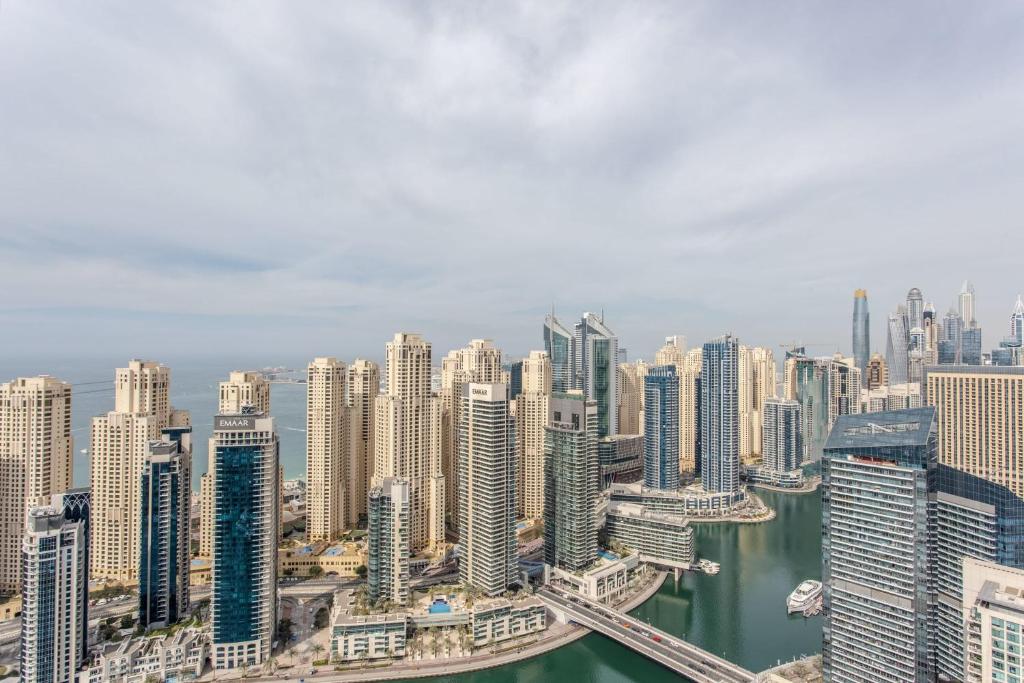 Frank Porter - Vida Residences