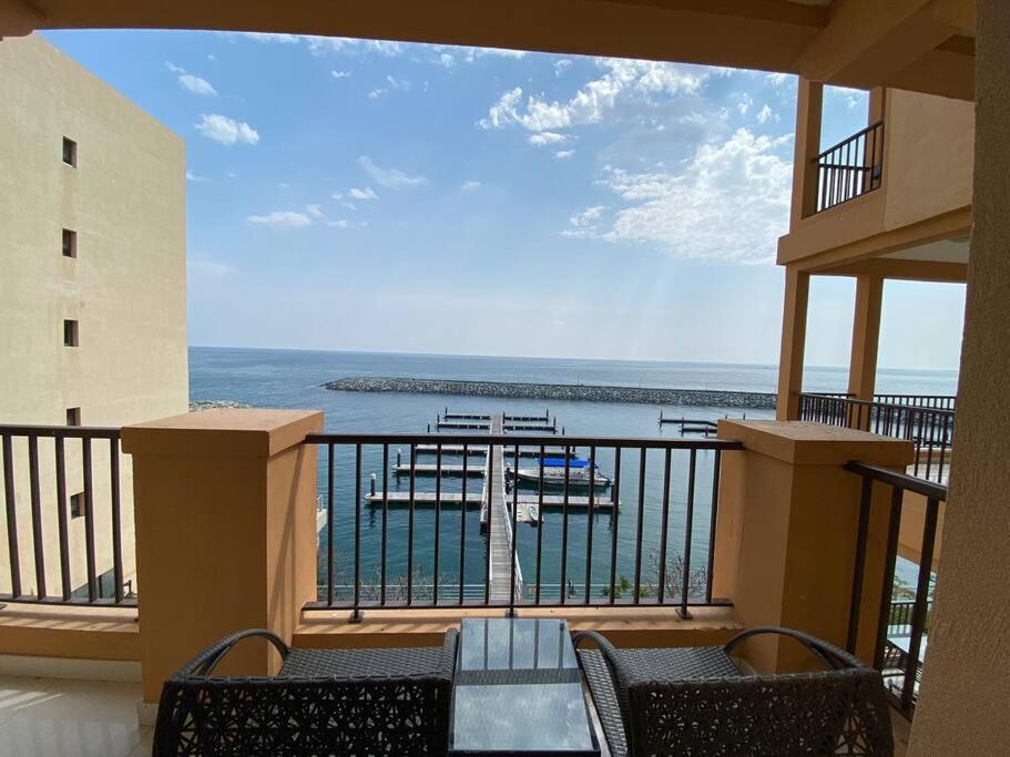 Dream Inn Apartments - Luxury 2 BR Mina Al Fajer - Harbor View - Al Fujairah