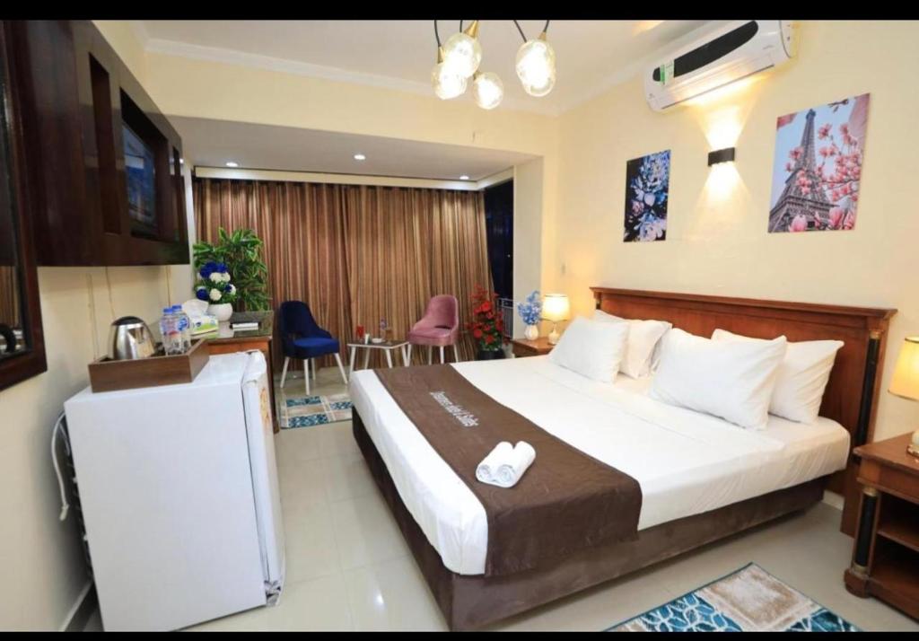 Dreamers Hotel