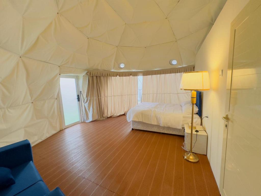 Overnight stay in Desert