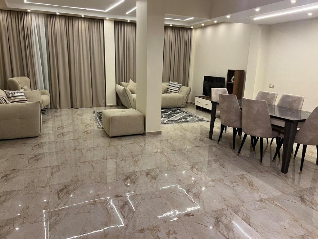 Duplex in district 9 bostan st