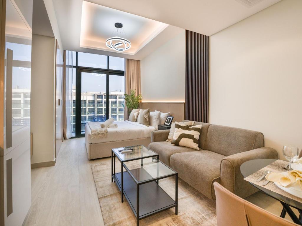 EasyGo - Bright and Airy Studio in Azizi Riviera 9
