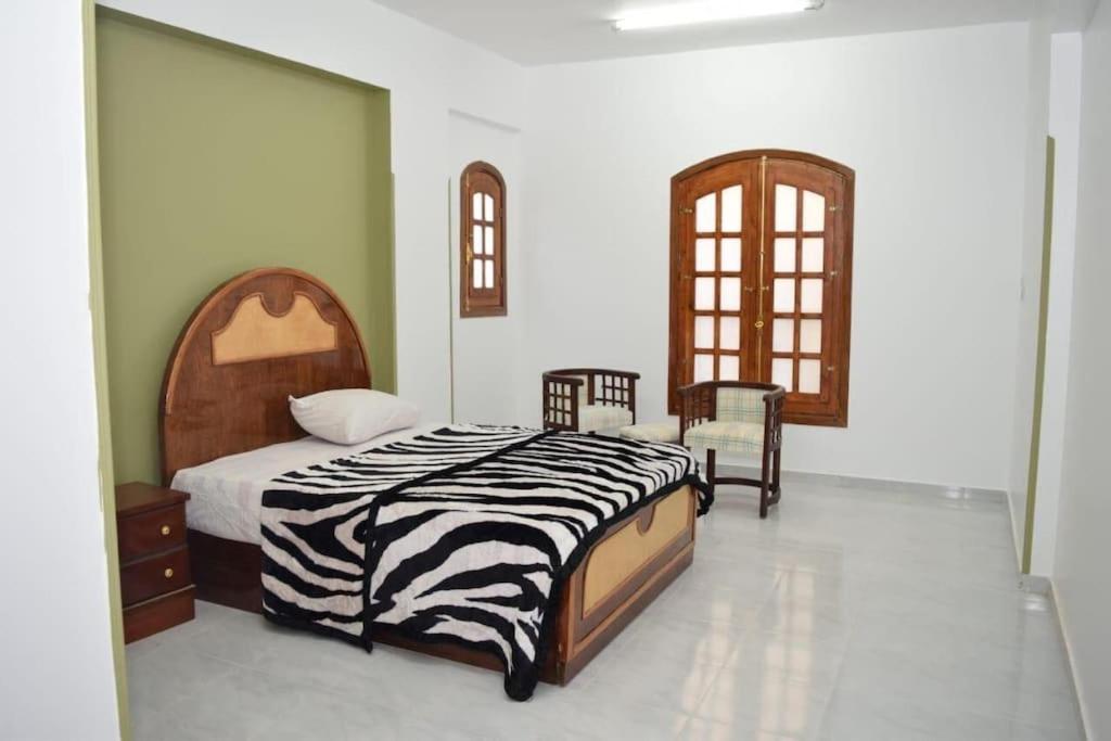 El Hady villa with swimming pool
