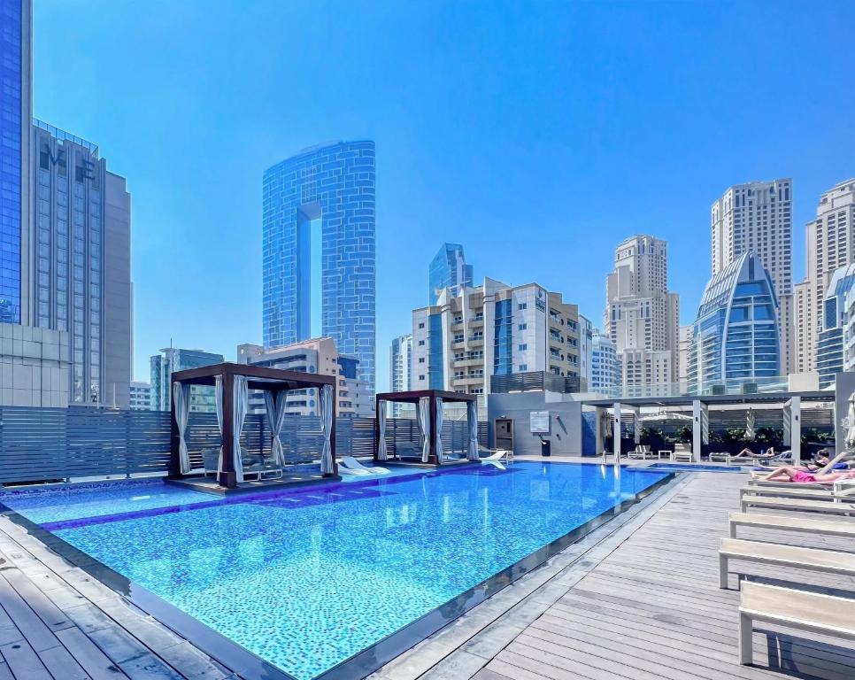 Exquisite 1 BDR apt in the heart of Dubai Marina- Studio One Tower