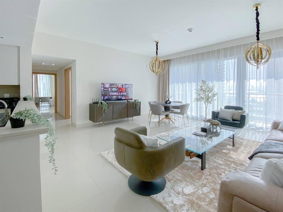 Trophy 2BR Creek Harbor Iconic w Iconic Burj Khalifa View