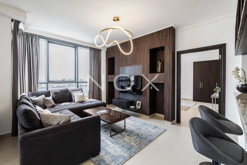 Experience Elegance Dubai Creek Residences South 2