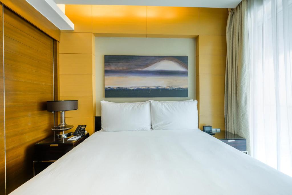 FAHH Stunning 1 BHK at Address Dubai Mall