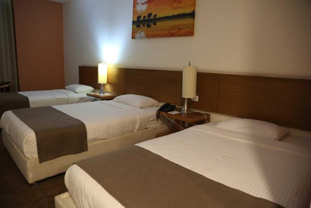 فندق الإيمان El Eman Hotel