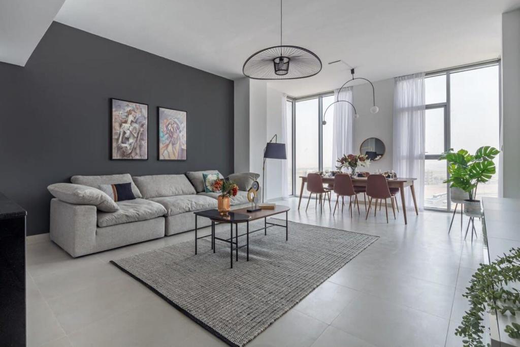 Frank Porter - The Pulse Residences