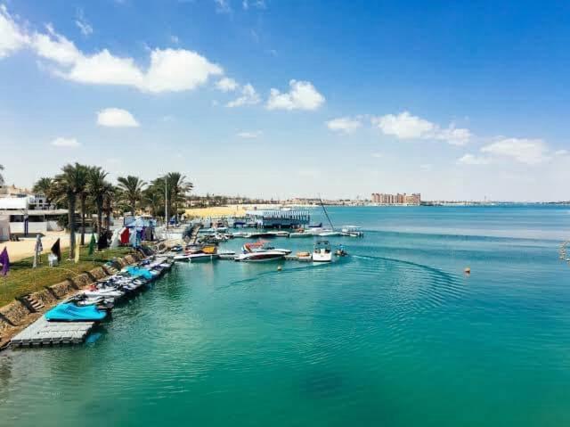 فيلا أول صف على البحيرة مارينا 5ج2
