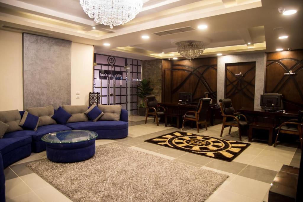 فيلات Qrm Travel علي المحور واركان بلازا الشيخ زايد و المهندسين