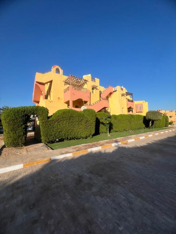 Gamal Seabeach Flat
