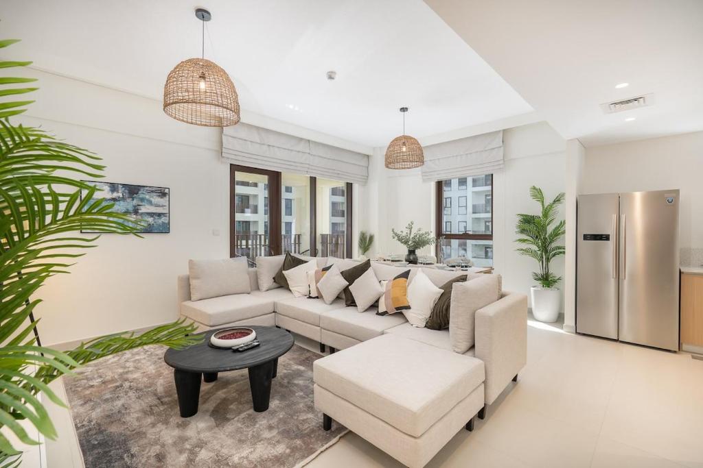 Gorgeous 4-Bedroom Apartment perfect for families in Dubai Creek Harbour