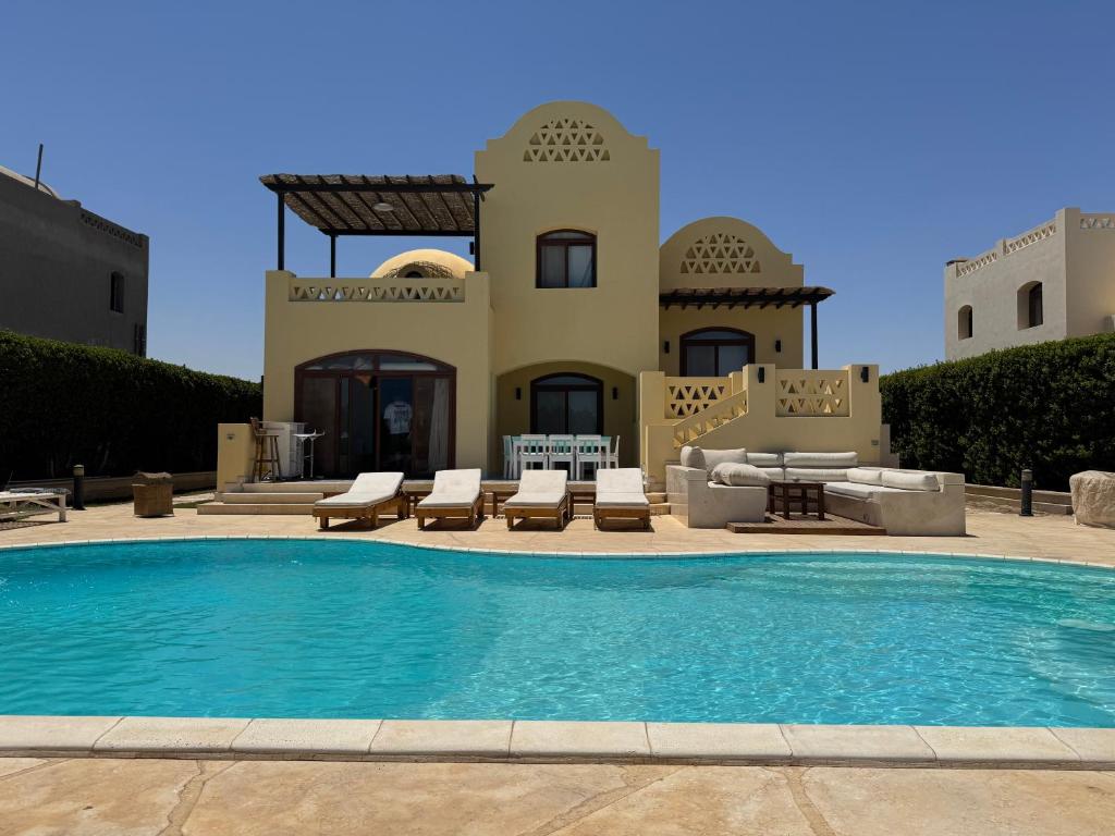 NEXT STAY, 3BR Villa, El Gouna