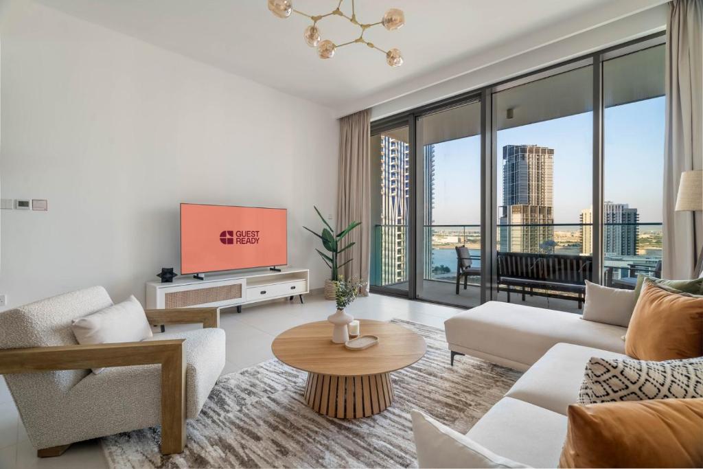 GuestReady - Waterfront luxury with stunning views