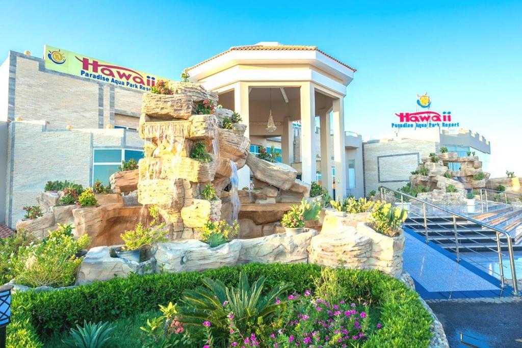 Hawaii Paradise Aqua Park Resort - Families and Couples Only
