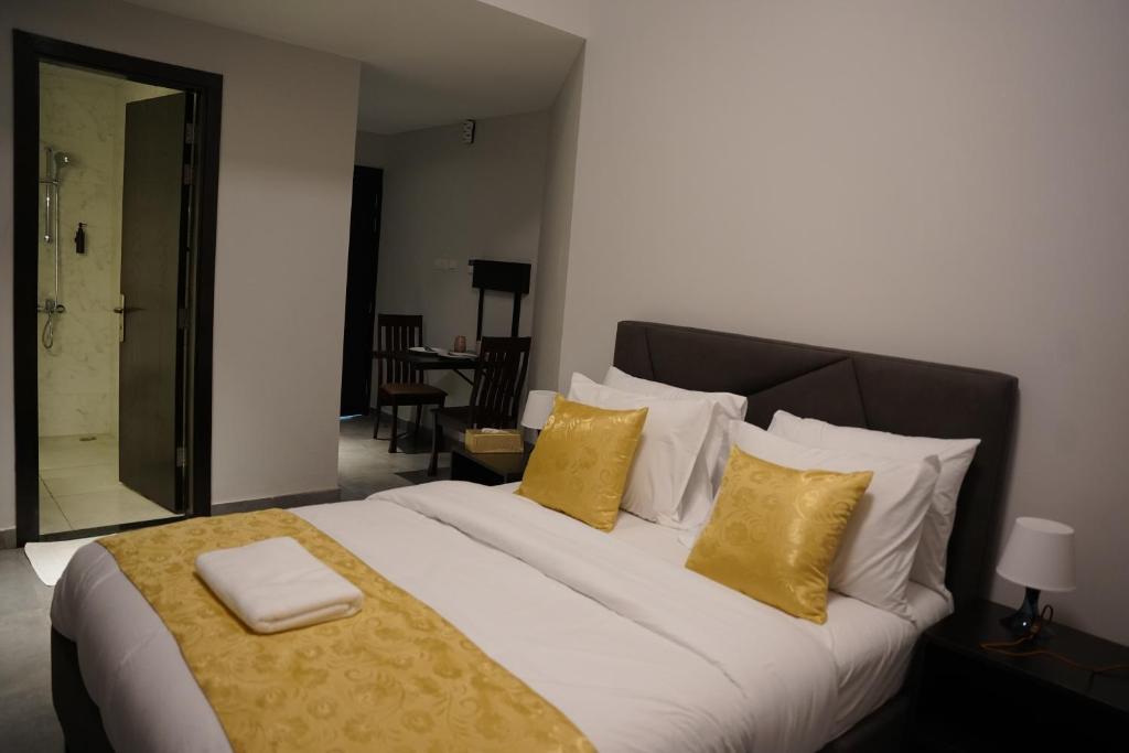 Brand New Studio Apartment Near ADCB Metro Station 02