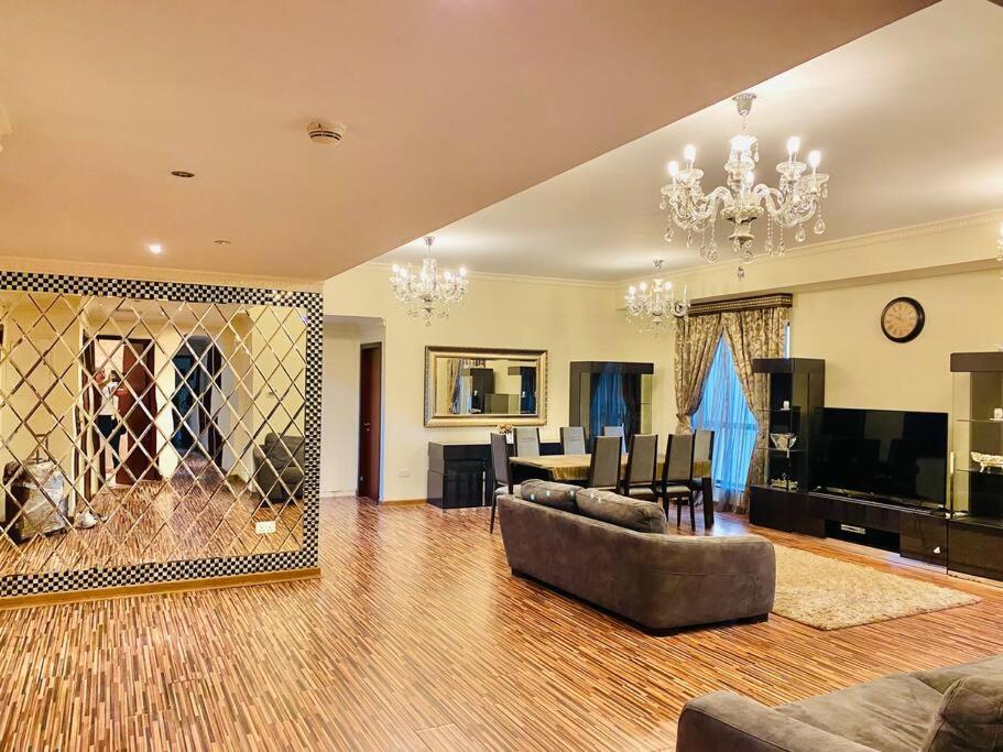 JBR 3 Bedroom Specious Beach Apartment