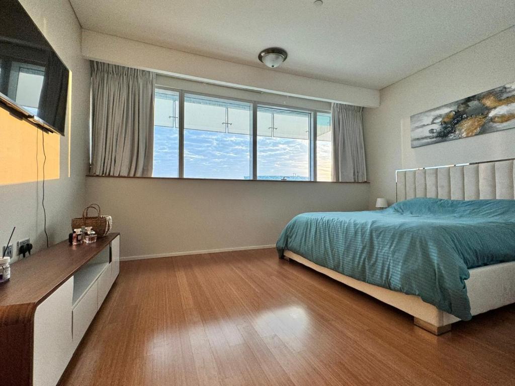 Luxury private sea view room