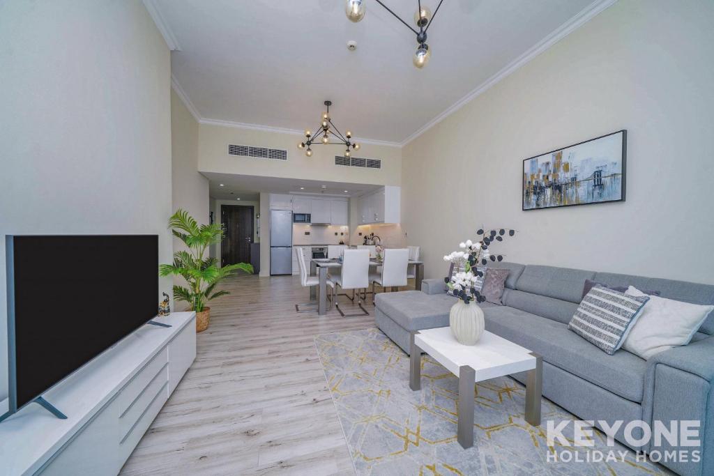 Contemporary Two Bedroom with Full Marina View
