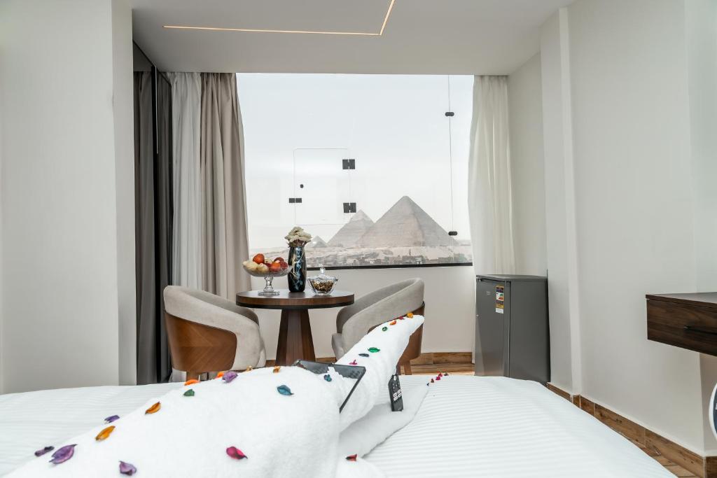 KIKI Pyramids Hotel
