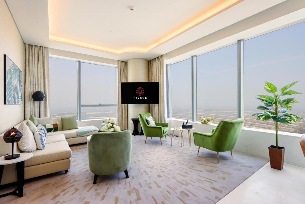 Livbnb - 1BR w/Spectacular Sea Views in Palm Tower