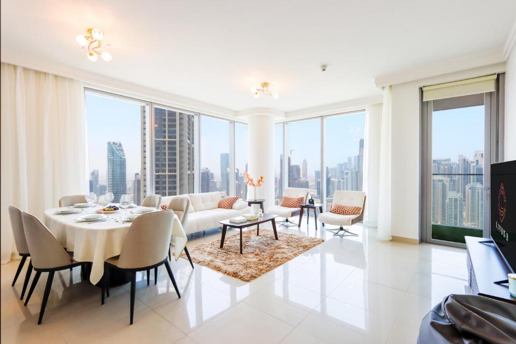 Livbnb - 2BR Burj View in Boulevard Point