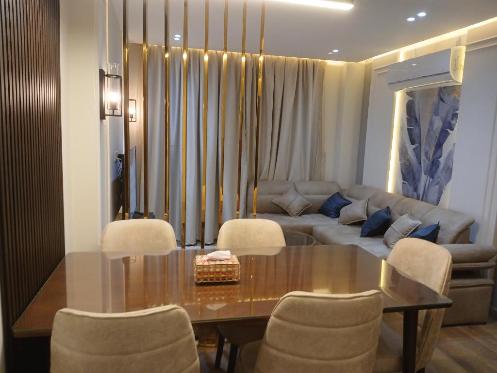 Alm Dar علم دار