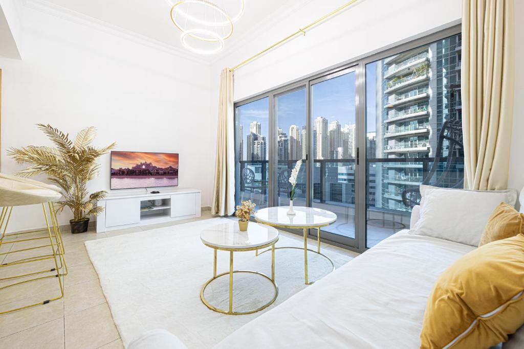 Luxury and spacious full Marina view