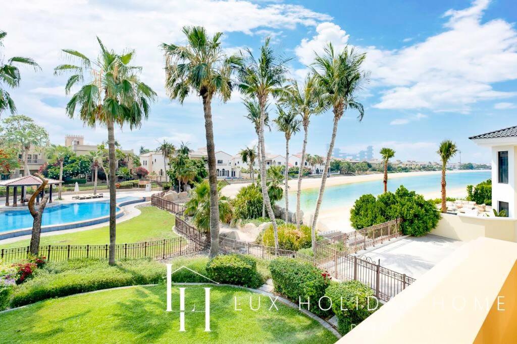 LUX The Elegant Palm Island Retreat