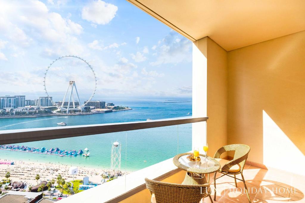 LUX The JBR BlueWaters View Suite 2
