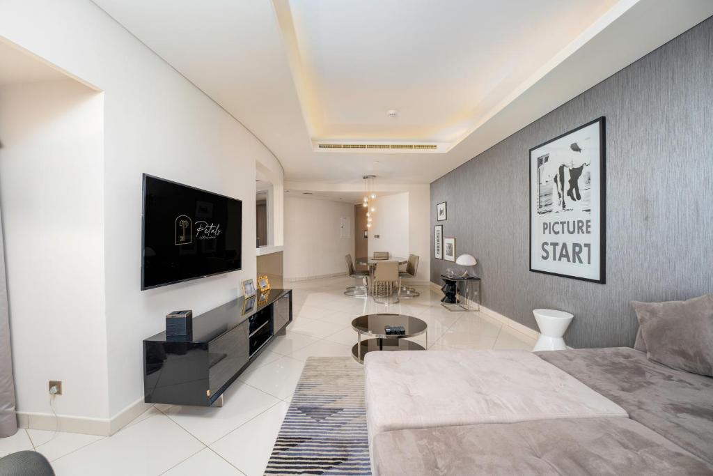 Luxe Living Redefined Spacious 3BR Haven in DAMAC Towers by Paramount, Stunning Views, Elite Amenities