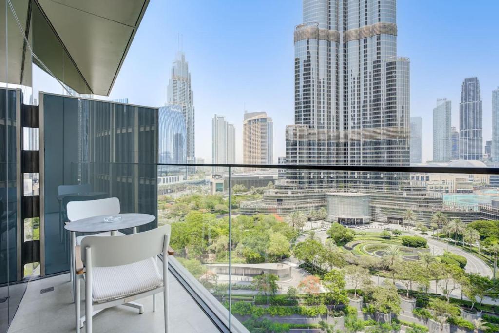 Stunning Downtown 3-Bed with Full Burj View