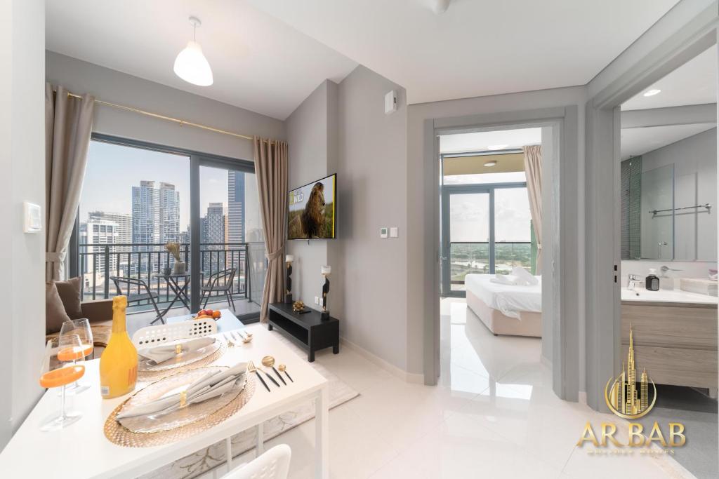 Arbab Homes Superior 1BR-Canal View-Damac Zada Tower