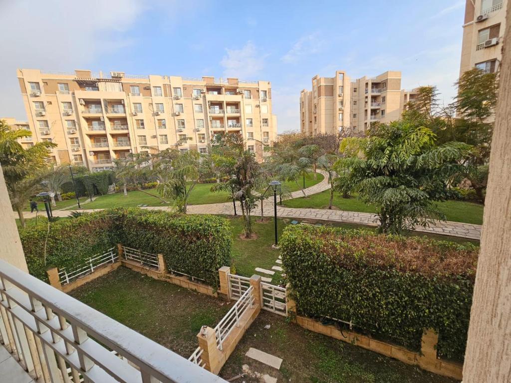 Luxurious modern apartment near all of the services