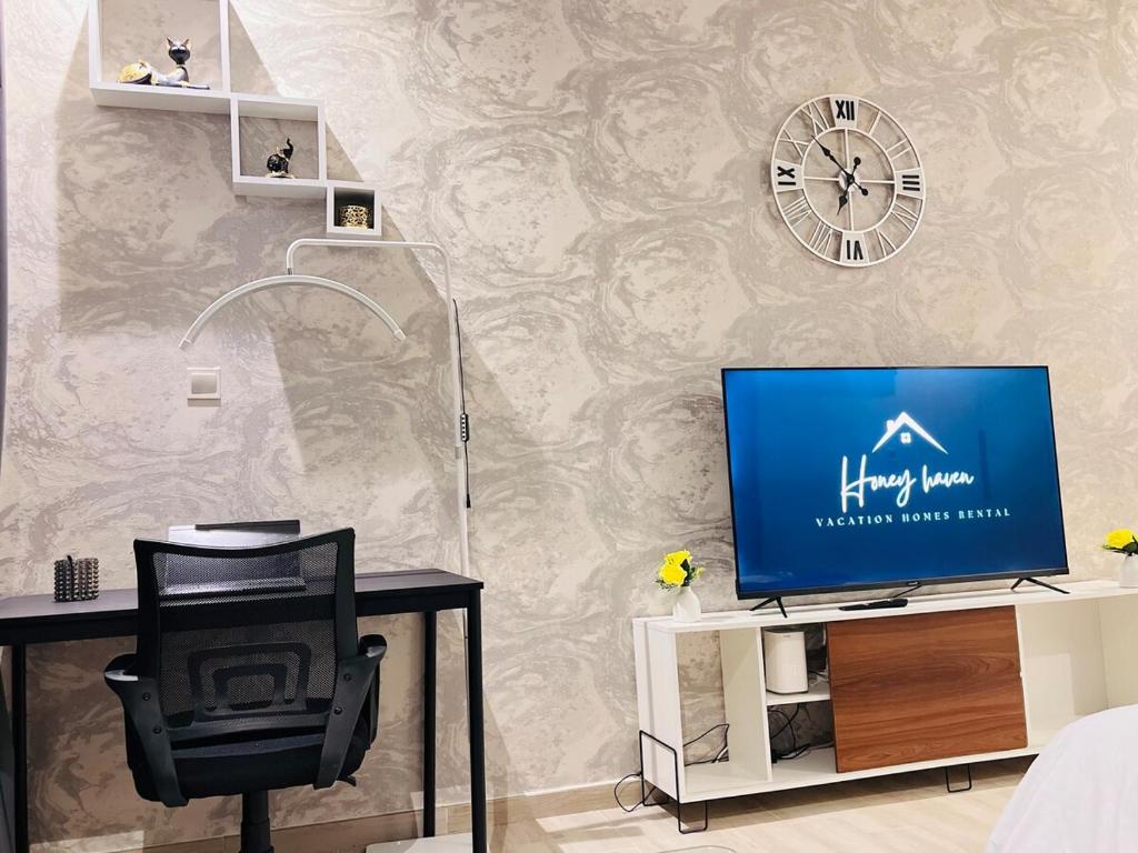 Luxuriously Designed Spacious Studio In JVC