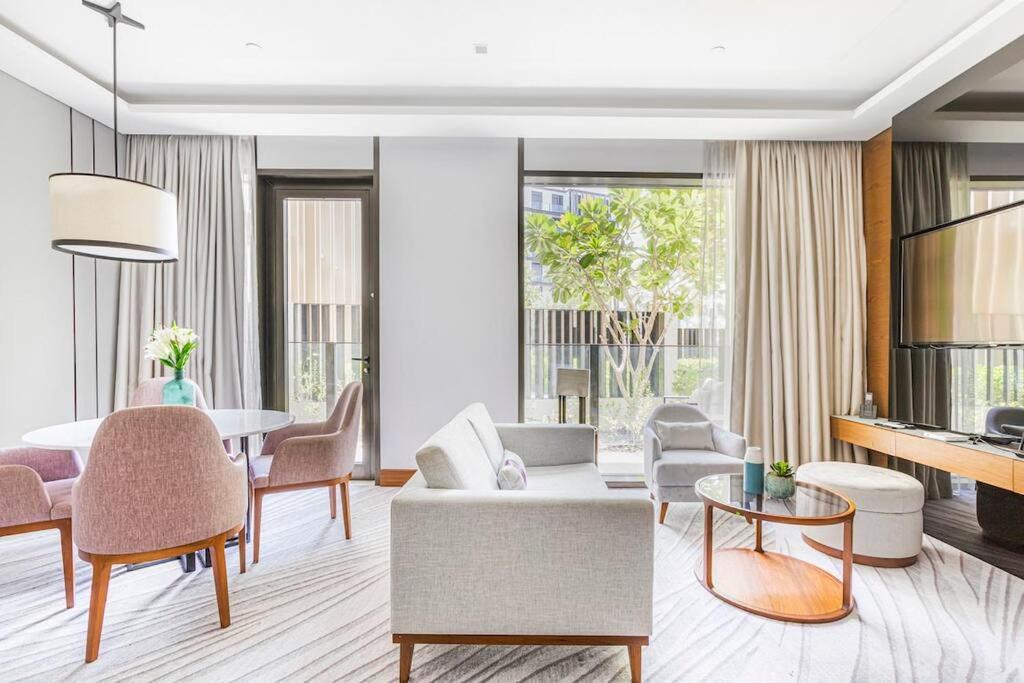 Luxury 1BR in Bluewaters Island