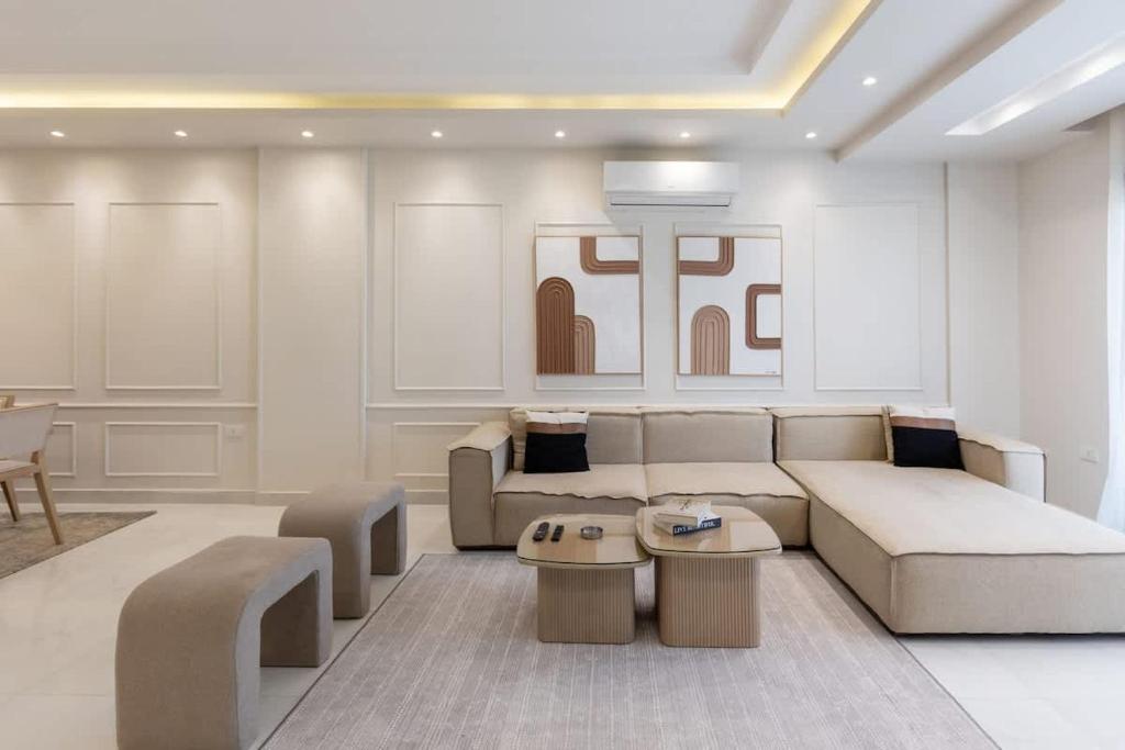 Luxury 2 Bedroom Residence by Beit Hady